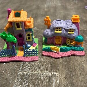 Vintage 1994 Polly pocket play houses